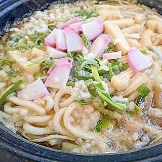 大根たっぷり　鍋焼きうどん